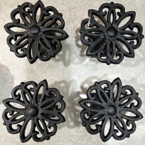 New-Cast Iron Medallion Style Tie Backs (set of 4) 4" diam/3' long